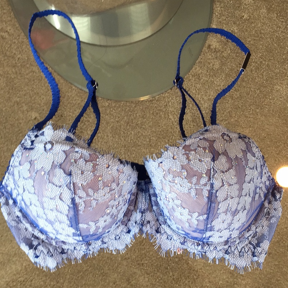 Sexy VS Dream Angels Lined Demi Bra 32C